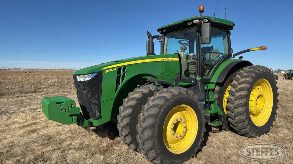 2019 John Deere 8370R MFWD Tractor