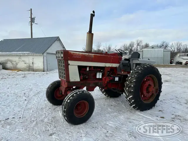 1975 Farmall 1466