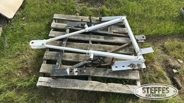 (2) Towbar hitches