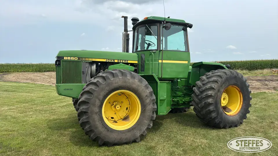 1988 John Deere 8650 4WD Tractor