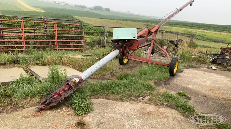 Snowco 6005 Transfer-Jump Augers and Conveyor