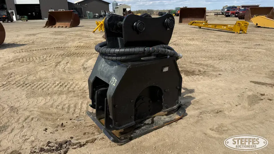 CAT CVP75 excavator plate compactor Excavator Attachment