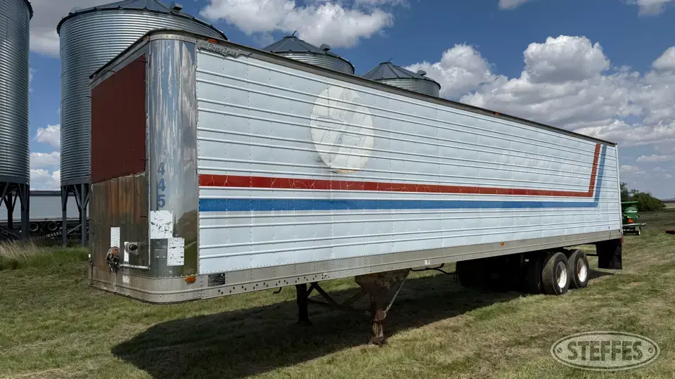1977 Great Dane Water Tender