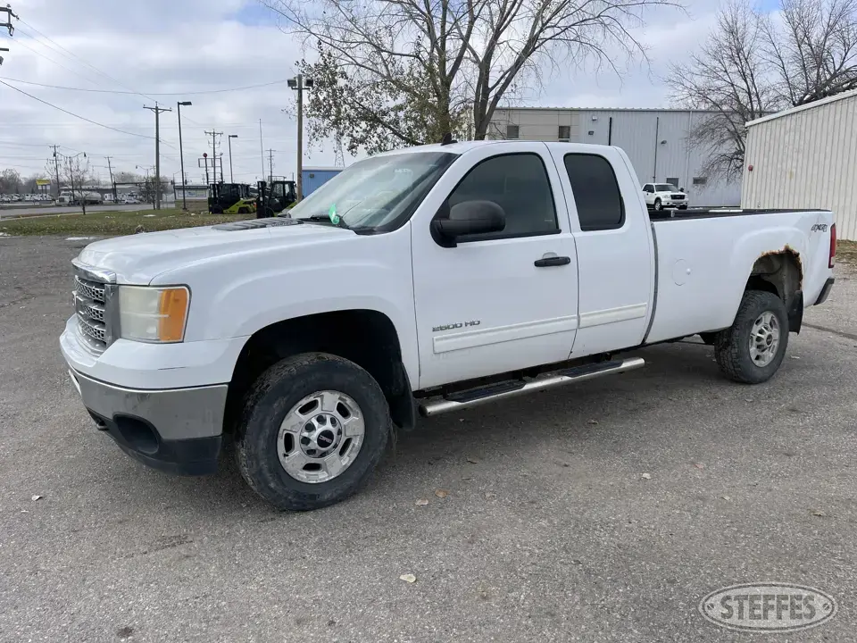2013 GMC Sierra 2500HD SLE 3 Quarter Ton Pickup