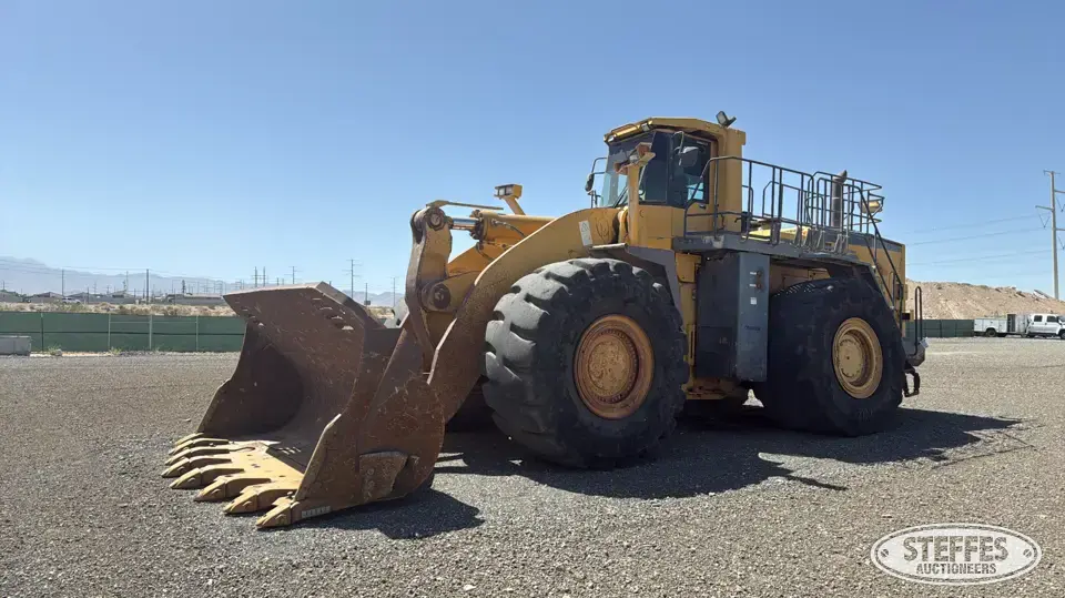 2006 Komatsu WA700-3 Wheel Loader