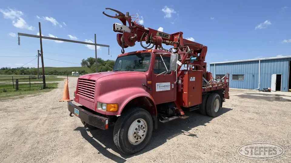 1991 International 4800 Specialty Truck