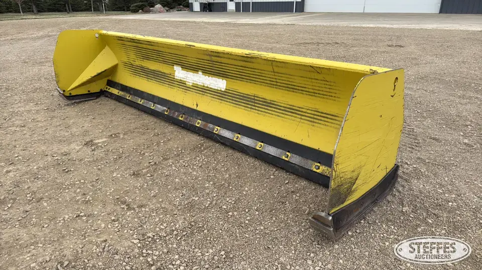 2010 Degelman Strongbox 1438 Snow Moving Blade