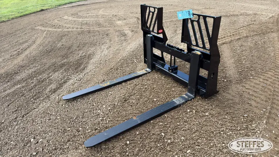 RSI skid steer pallet forks Skid Steer Fork