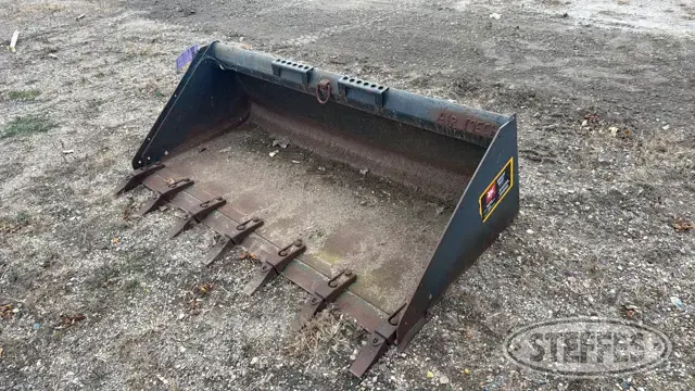 Bobcat bucket