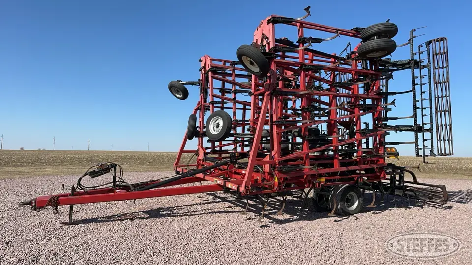 2012 Case IH 200 Field Cultivator