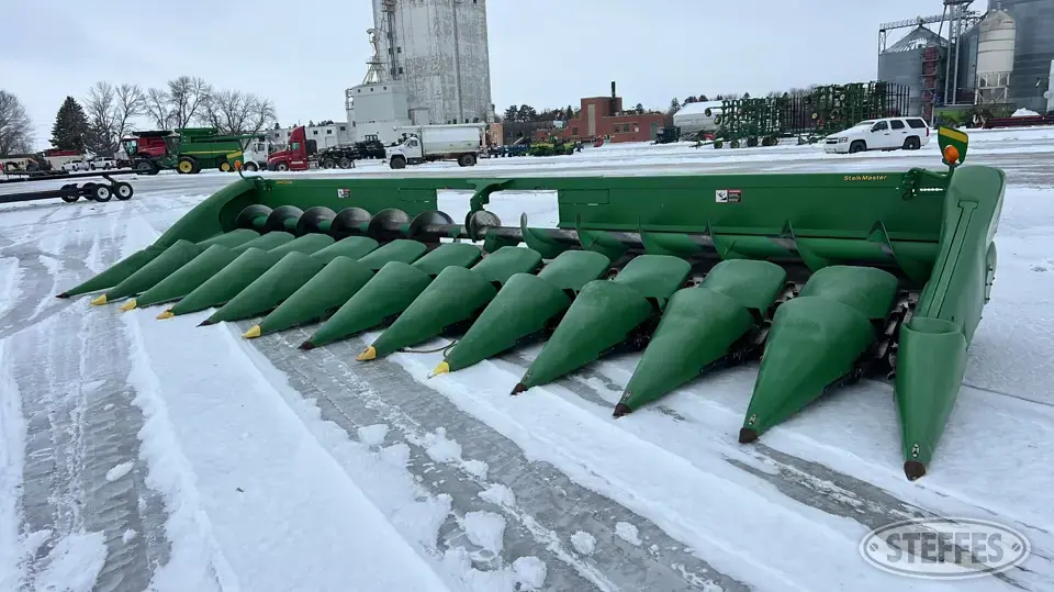 2010 John Deere 612C StalkMaster Corn Head