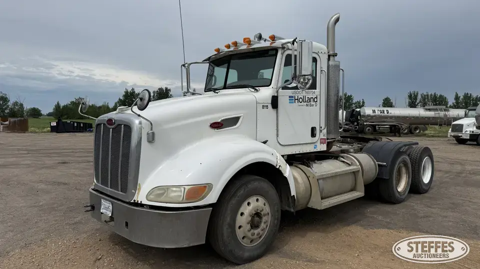 2007 Peterbilt 386 Conventional Truck without Sleeper