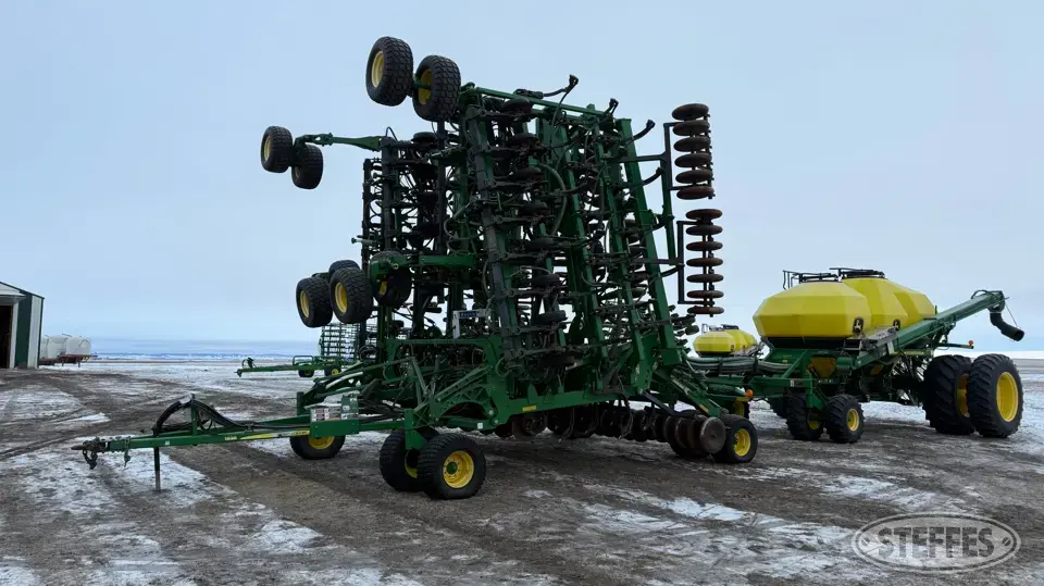 2010 John Deere 1835 Air Drills and Air Seeder