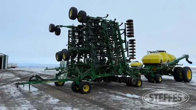 2010 John Deere 1835