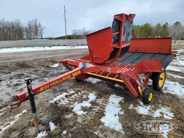 New Holland 166