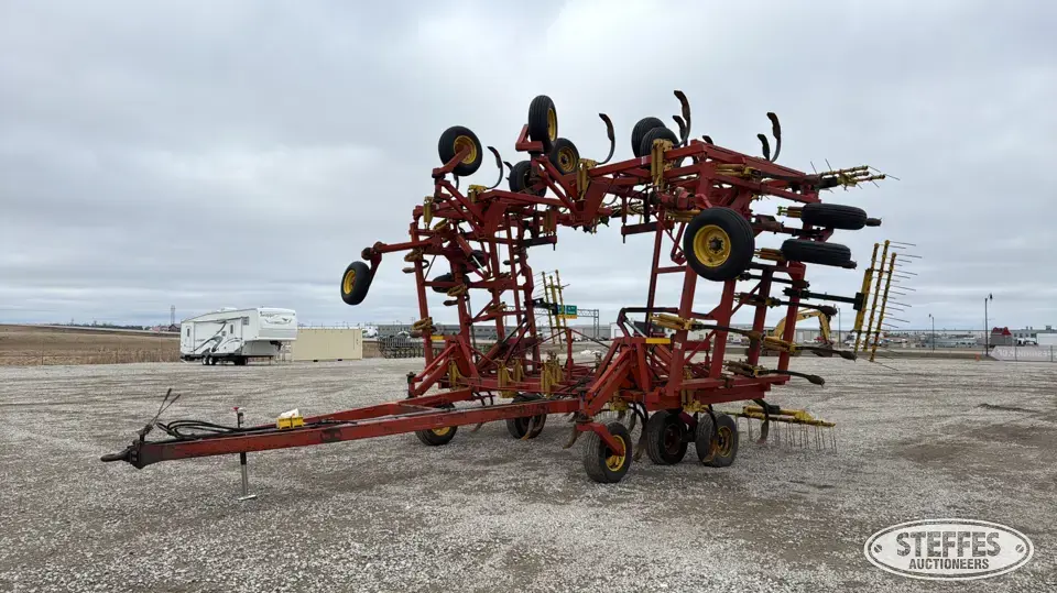 Bourgault 9200 Chisel Plow