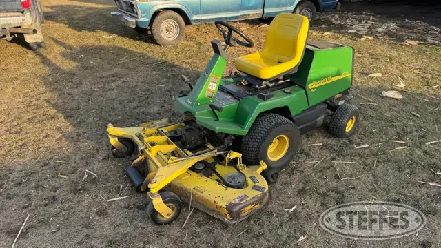 2003 John Deere F725