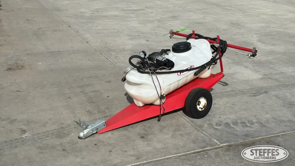 Fimco pull-type lawn sprayer Lawn Sprayers and Spreader