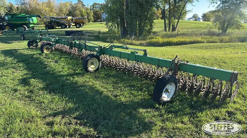 Rotary hoe