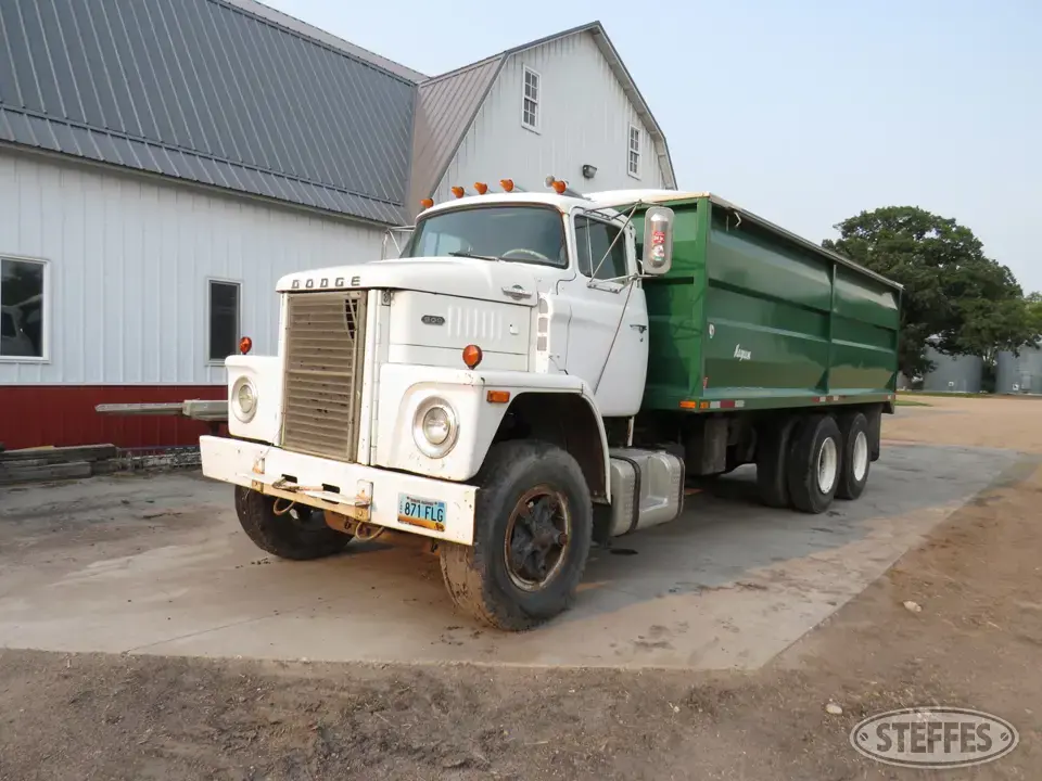 1973 Dodge Tandem Boxed Truck