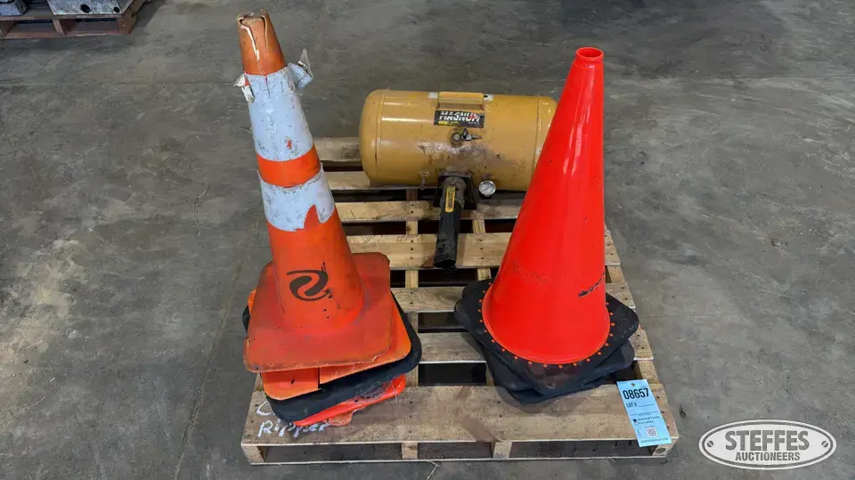 (11) Traffic cones Construction Support Item