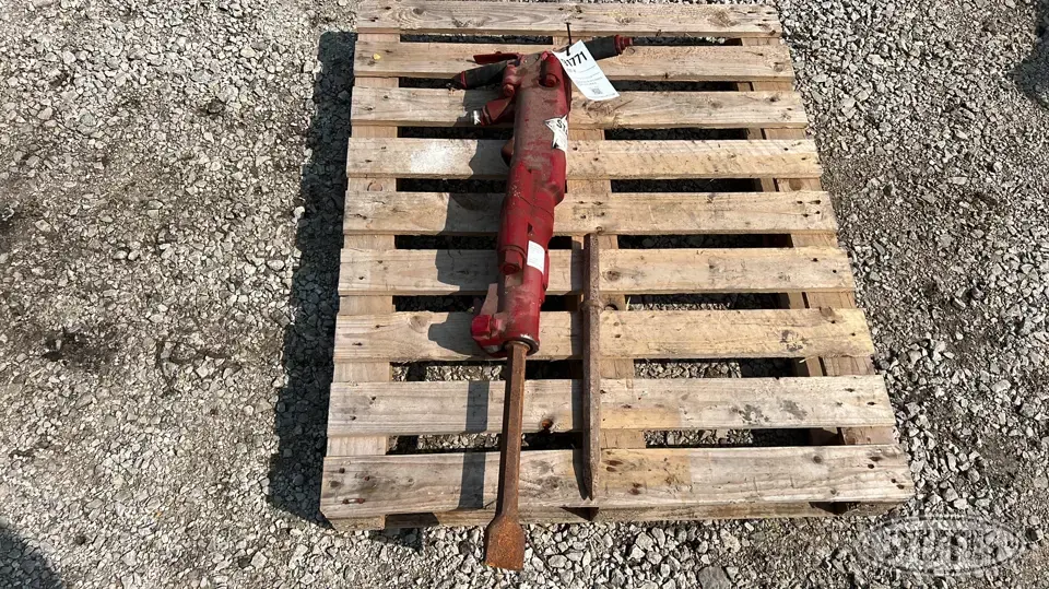 Central Pneumatic CP1290 Air Tools and Compressor