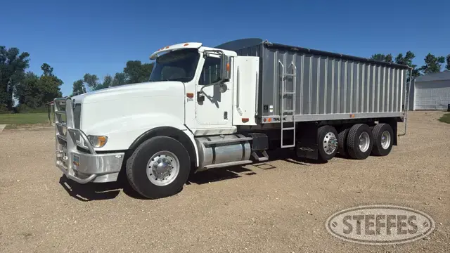 2002 International 9400i