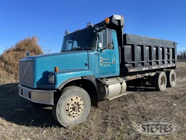 2001 Volvo