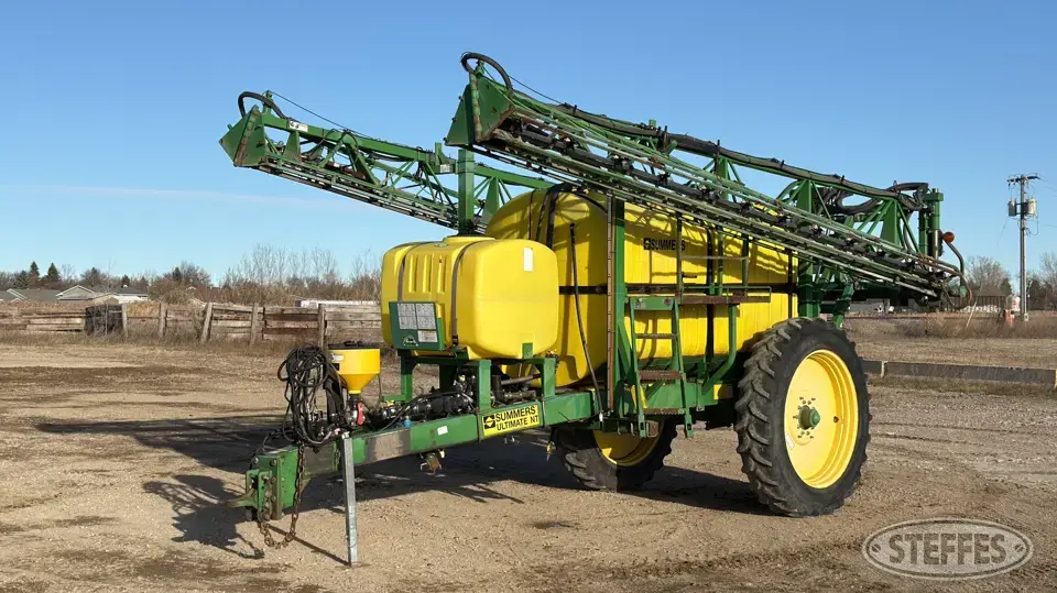 2009 Summers Ultimate NT Pull-Type Sprayer