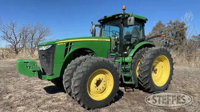 2011 John Deere 8335R