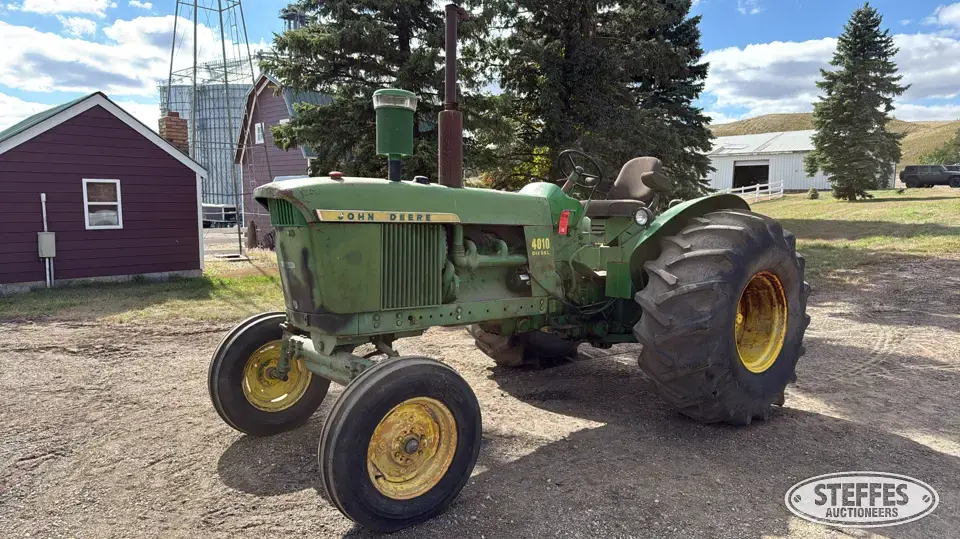 John Deere 4010 2WD Tractor