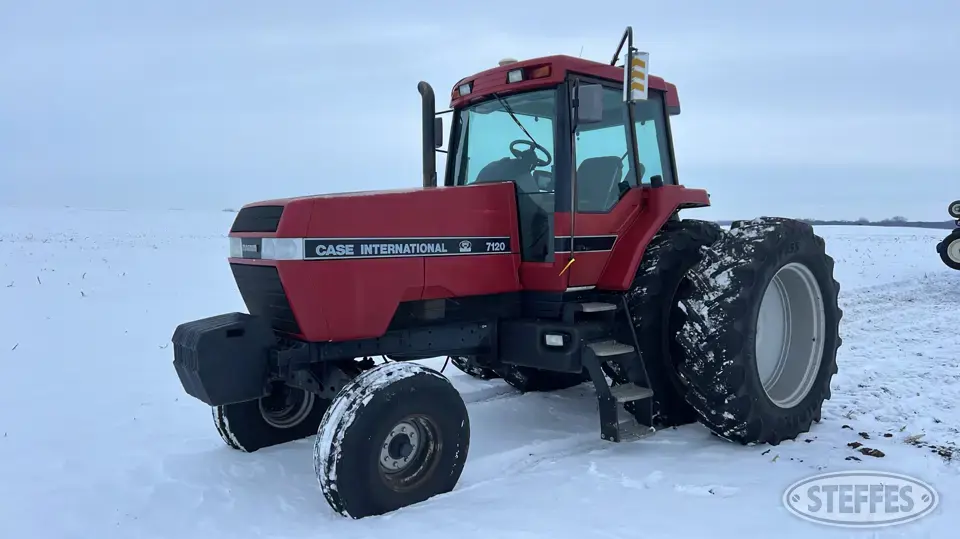 1991 Case IH 7120 2WD Tractor