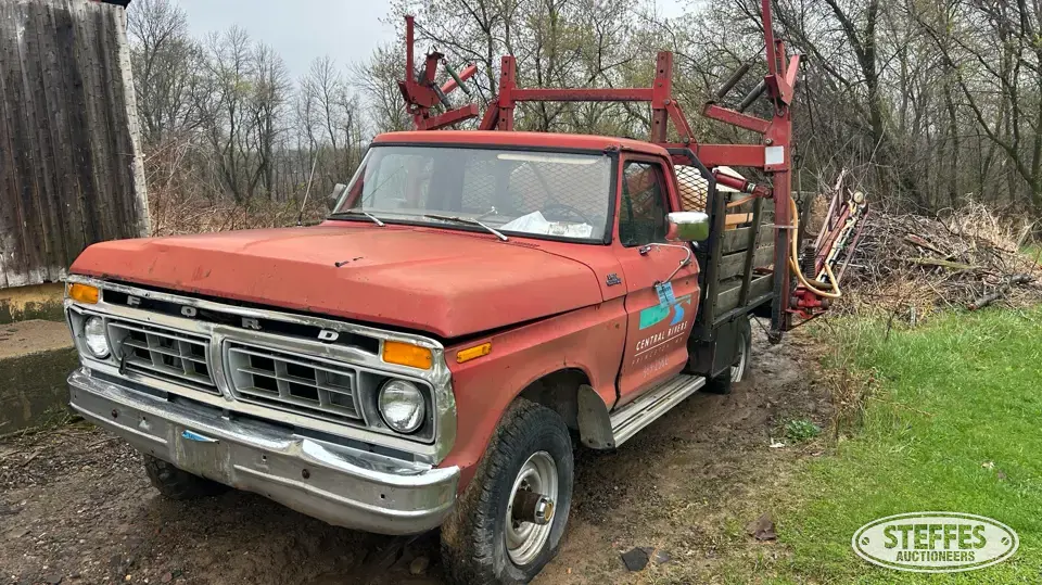 1977 Ford F-250 Tank Truck