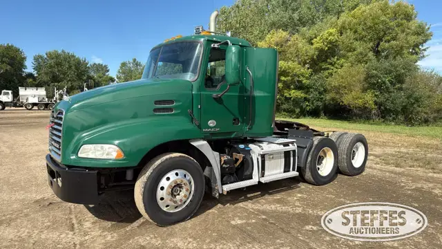 2016 Mack 600