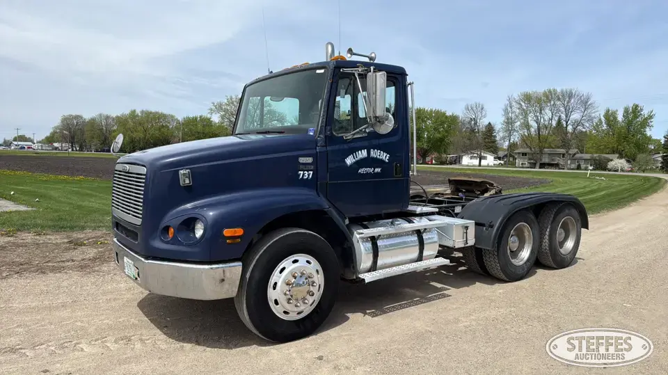 2001 Freightliner FL112 Conventional Truck without Sleeper