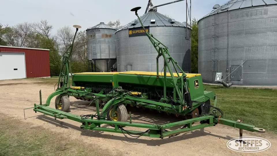 John Deere 9350 Press Drill