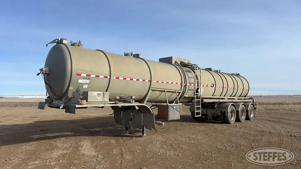 2009 Heil Tank Trailer