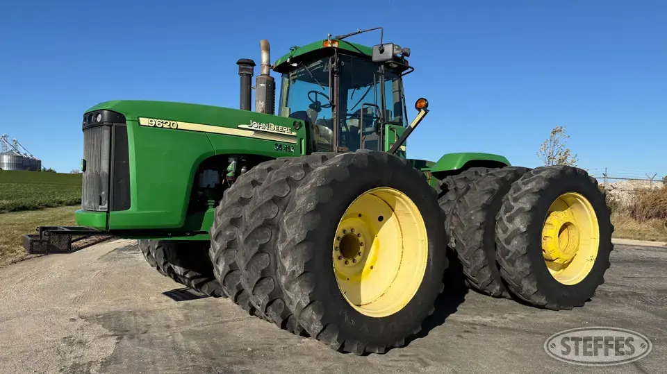 2004 John Deere 9620 4WD Tractor