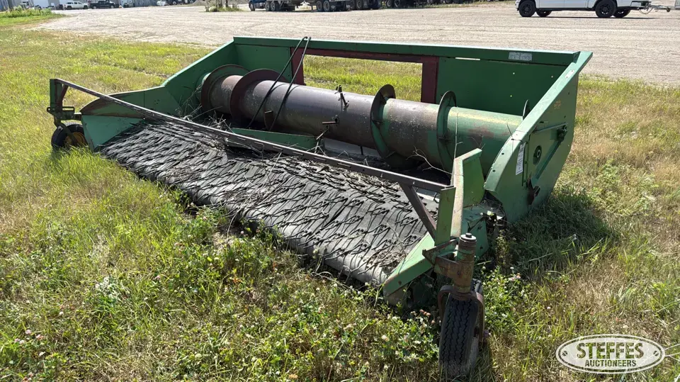 John Deere 212 Pickup Head