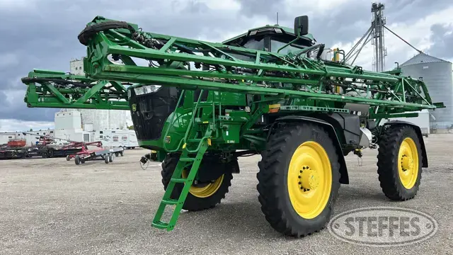 2023 John Deere 616R