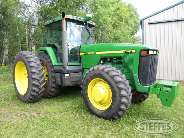 1997 John Deere 8100