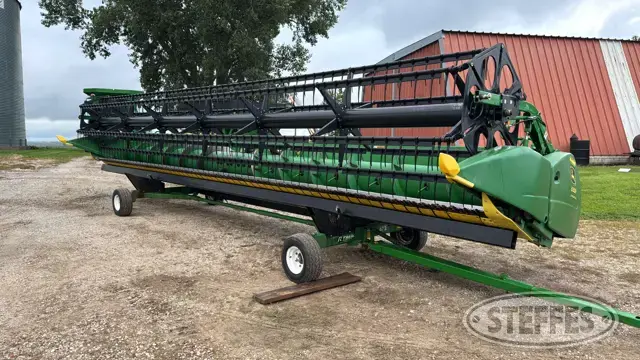 2007 John Deere 630F