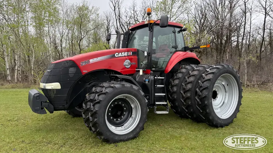 2012 Case IH Magnum 290 MFWD Tractor