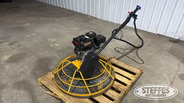 Power trowel
