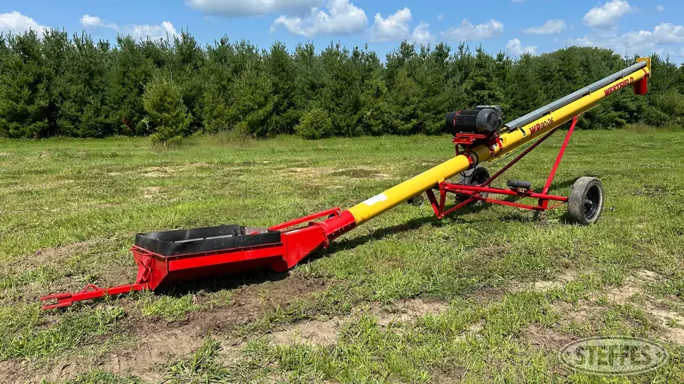 2013 Westfield WR80-26 Straight Auger