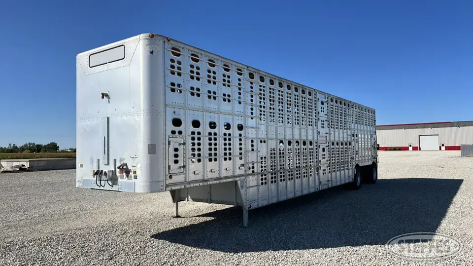 2009 Wilson PSDCL-402 Semi Livestock Trailer