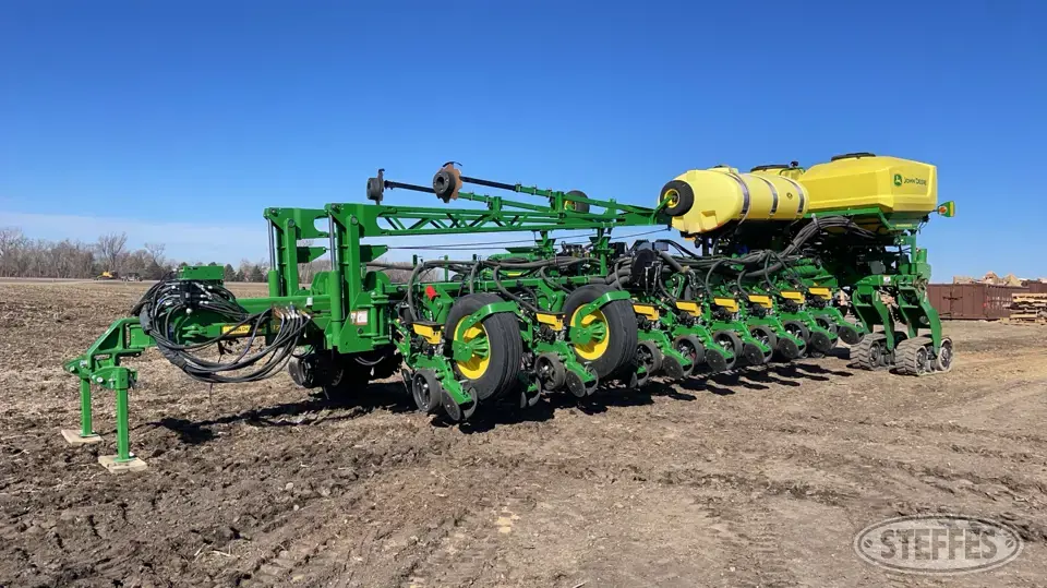 2022 John Deere 1775NT 12 or More Row Planter