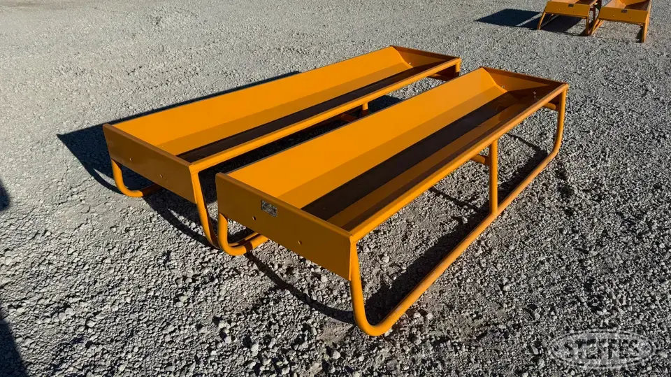 2026 Industrias America C10 Feeders and Bunk