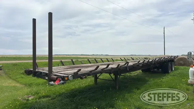 1980 Transcraft Tandem axle flatbed trailer