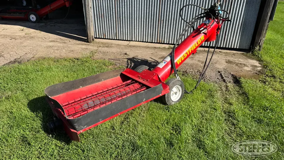 Westfield Transfer-Jump Augers and Conveyor